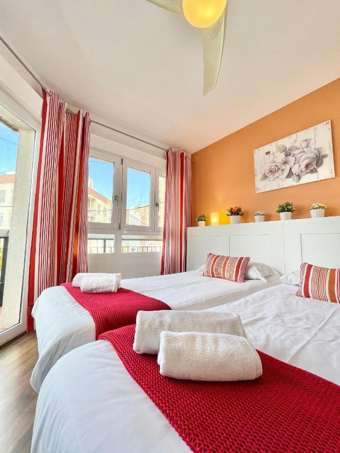 Apartamentos Sevilla Valencia Exterior photo